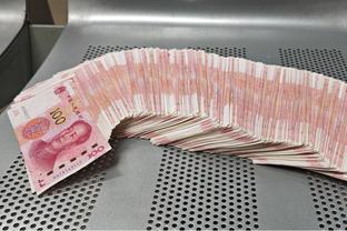 董路：多年前中国篮球嘲讽足球时 我就说足球的今天是篮球的明天